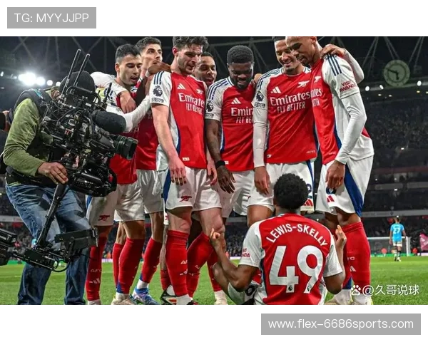 足球球星与偶像面对面亲密互动揭秘球场外的真实故事